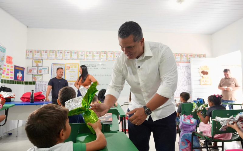 Prefeitura de Boca da Mata entrega ovos de Páscoa nas escolas da rede municipal