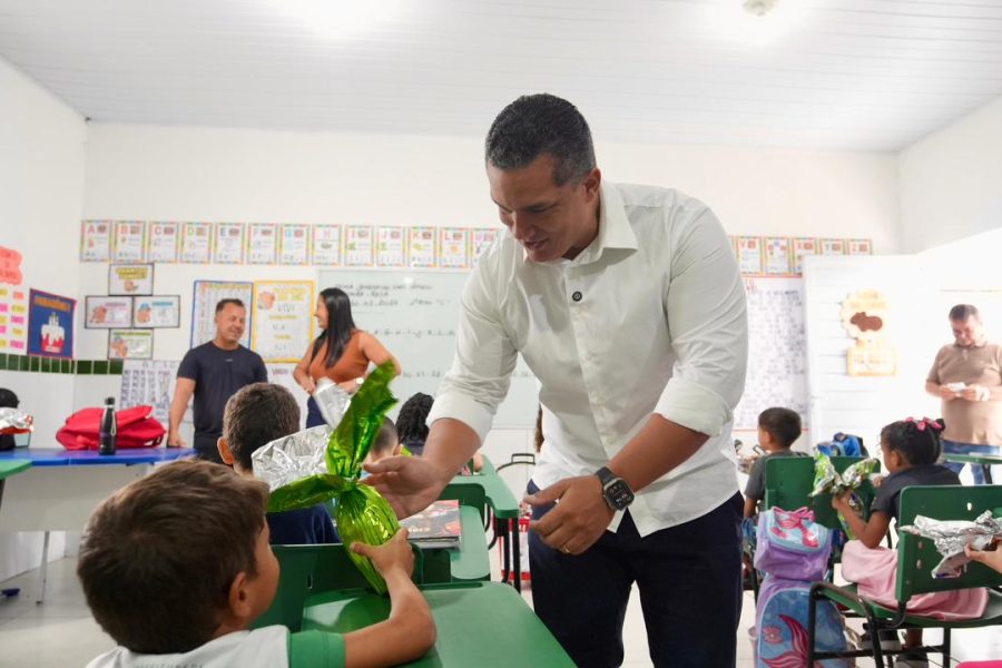 Prefeitura de Boca da Mata entrega ovos de Páscoa nas escolas da rede municipal