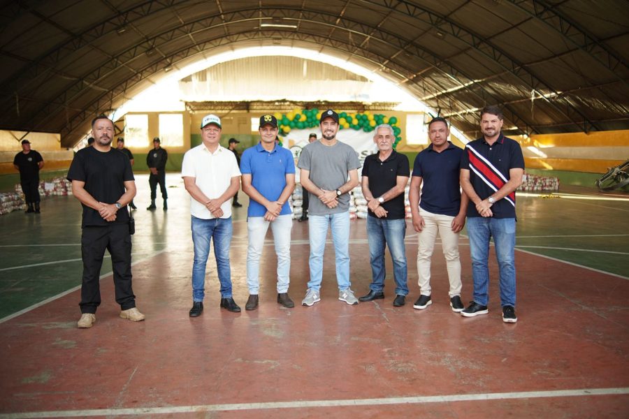 Prefeito Petrúcio Barbosa promove ação social da Semana Santa e garante mais de 30 toneladas de alimentos para famílias de Igaci