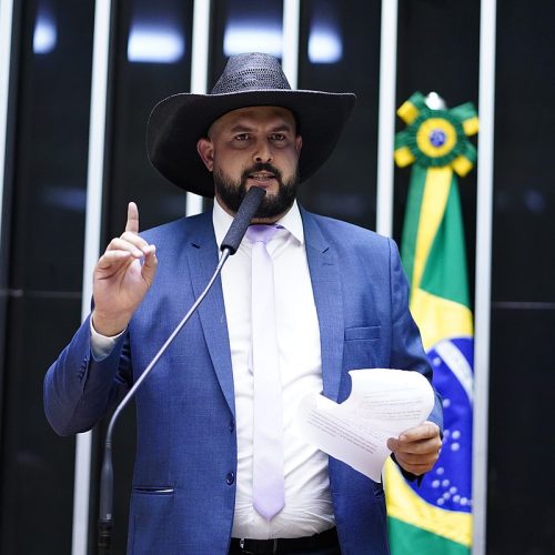 Deputado Zé Trovão volta a atacar Alexandre de Moraes durante CPMI