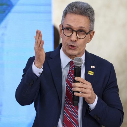 Zema critica Lula e diz que governo “enaltece quem comete crimes”