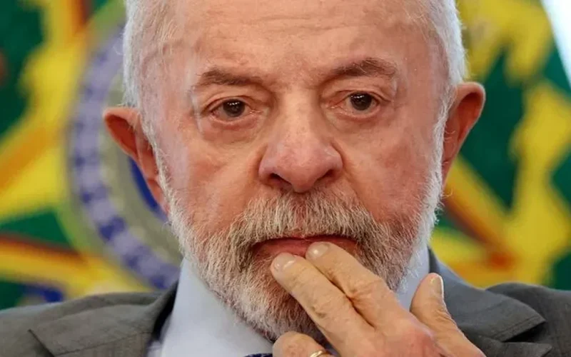 TRE-SP multa Lula em R$ 15 mil por propaganda eleitoral antecipada