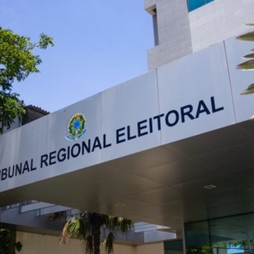 Justiça Eleitoral aplica multa de R$ 25 mil a perfil por fakenews, clickbait e desinformação contra JHC