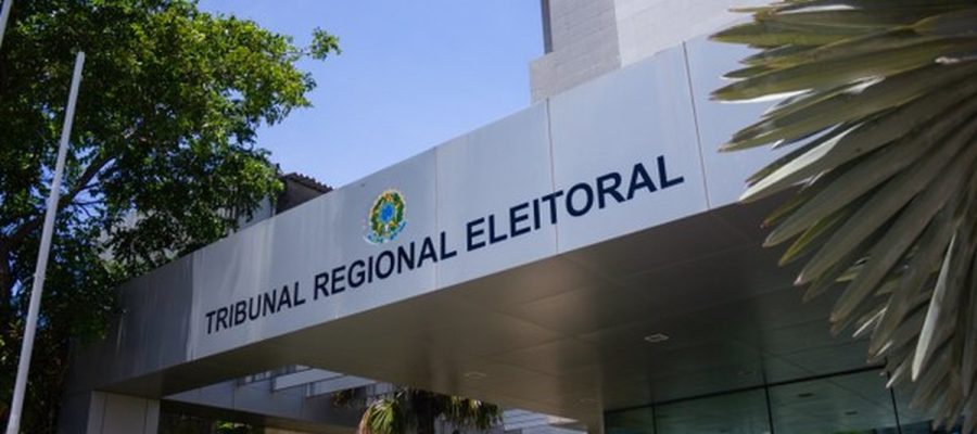 Justiça Eleitoral aplica multa de R$ 25 mil a perfil por fakenews, clickbait e desinformação contra JHC