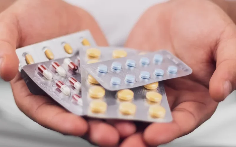 Anvisa libera entrega de medicamentos por apps; veja como funciona