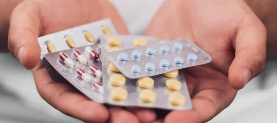 Anvisa libera entrega de medicamentos por apps; veja como funciona