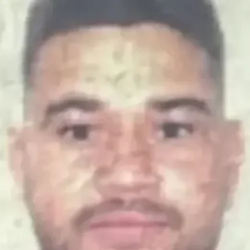 Cantor de piseiro morre em acidente com carreta na BR-101, em Joaquim Gomes