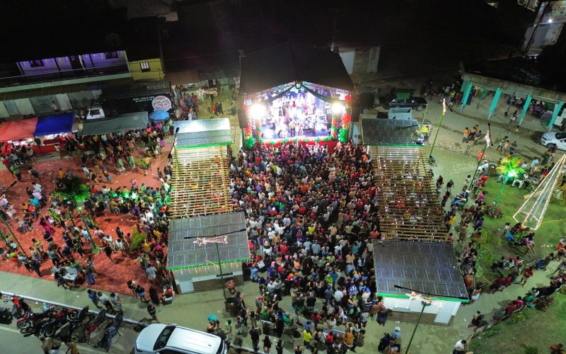 Com praça cheia e esperança renovada, Joaquim Gomes reinaugura espaço público