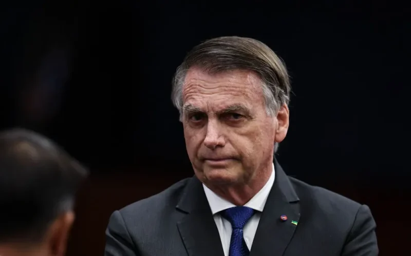 Moraes pede manifestação da PGR sobre restrições a visitas a Bolsonaro