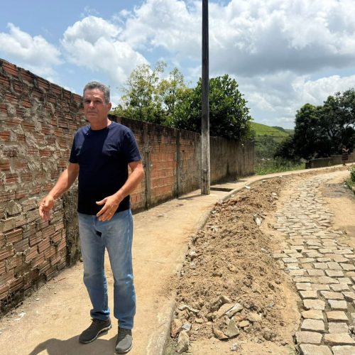 Prefeito de Branquinha vistoria ruas que receberão pavimentação na zona urbana