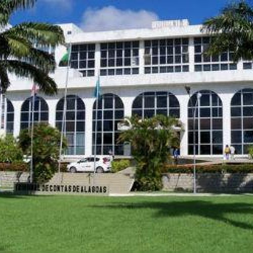Nova troca de farpas entre conselheiros marca sessão do Tribunal de Contas de Alagoas