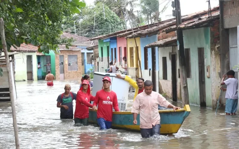 Prepare-se Alagoano: Inmet dispara alerta de chuvas intensas para 70 cidades de Alagoas nesta segunda-feira (27)