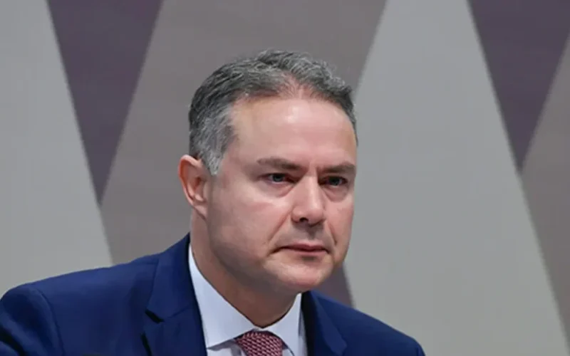 Após prometer acesso da Santa Efigência, Renan Filho é bombardeado: ”Passou 8 anos e não fez”