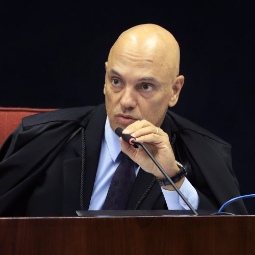 Tesouro dos EUA questiona bancos brasileiros sobre sanções a Alexandre de Moraes