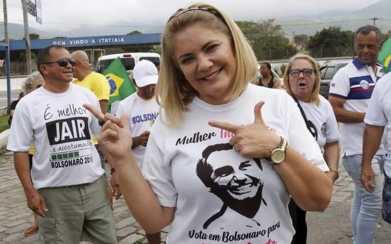 Ex-esposa de Bolsonaro tem cidadania brasileira retomada na Justiça