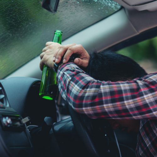 Cliente é preso por injúria racial, agressão e embriaguez ao volante em hamburgueria na Fernandes Lima