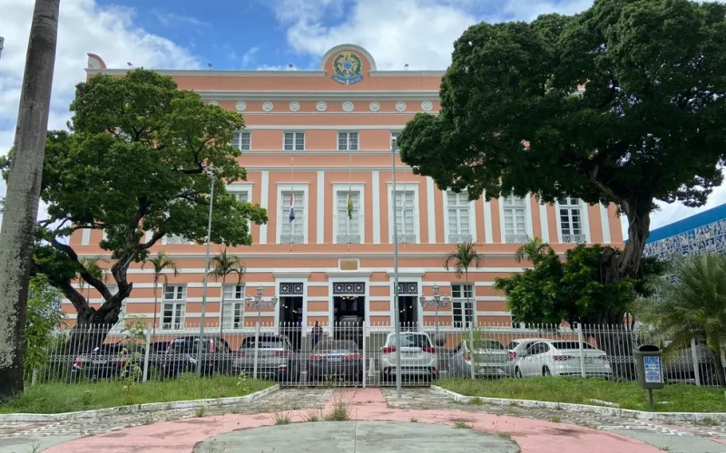 Recado foi dado? Presença de Beltrão e fala de Marcelo Victor acende alerta: não há cadeira cativa na Casa de Tavares Bastos