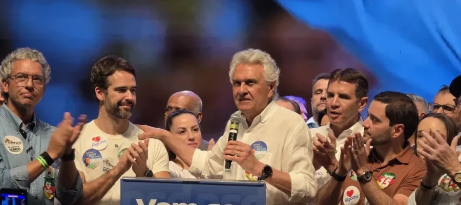 Caiado diz que Brasil está “sequestrado pelos dois rejeitados”, em referência a Lula e Flávio