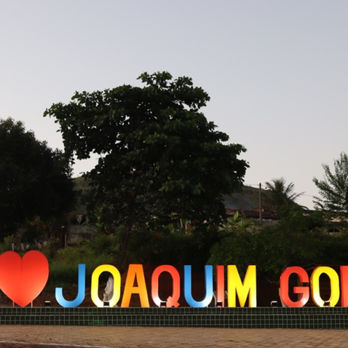 Mais de 300 famílias recebem escrituras do Moradia Legal em Joaquim Gomes