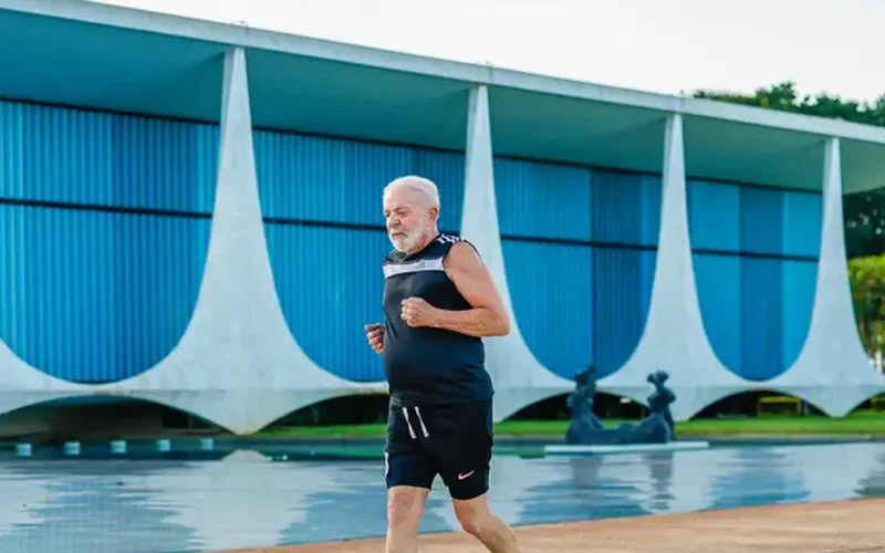 Lula compartilha rotina de exercícios e incentiva brasileiros a cuidar da saúde: “Treine seu puto”