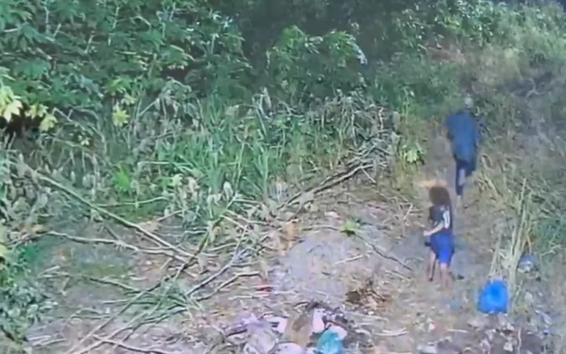 Vídeo mostra momento em que tio-avô leva menino de seis anos para área de mata em Maceió
