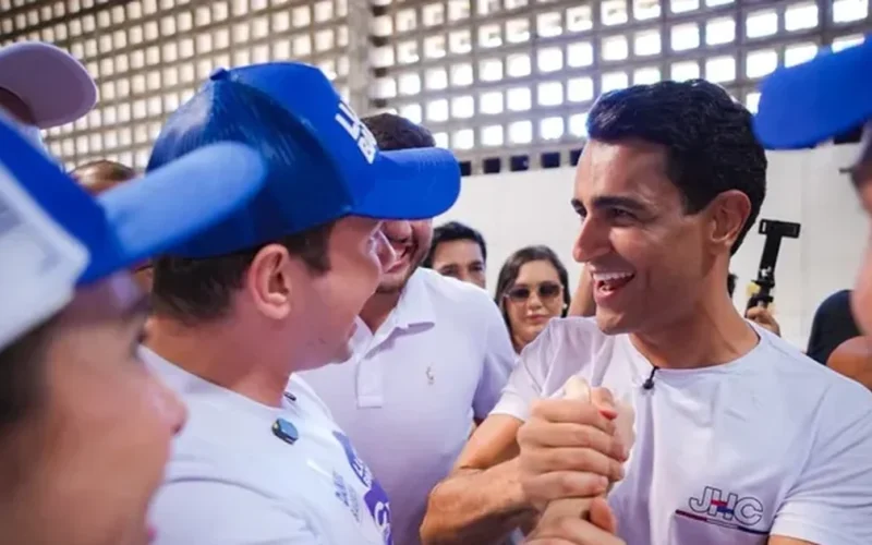 Ao lado de JHC, Lucas Barbosa amplia especulações sobre chapa ao Governo de Alagoas