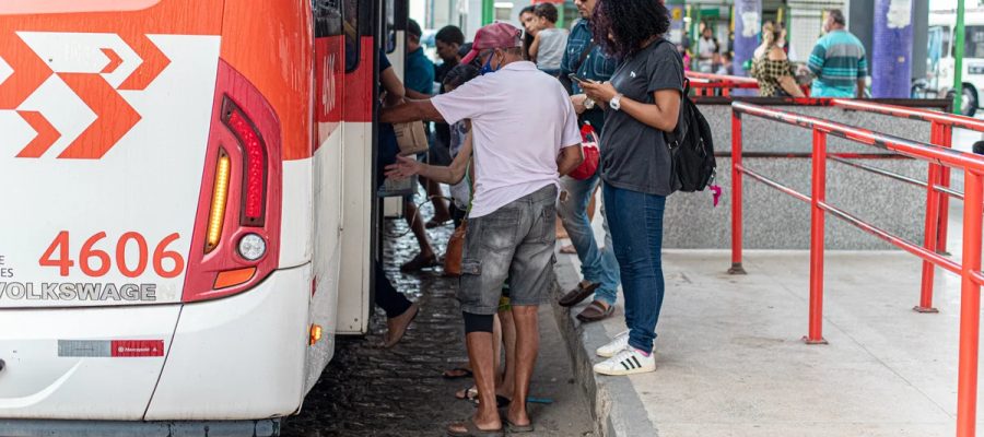 Linha do ônibus 4006 terá itinerário alterado por obra de saneamento em Maceió