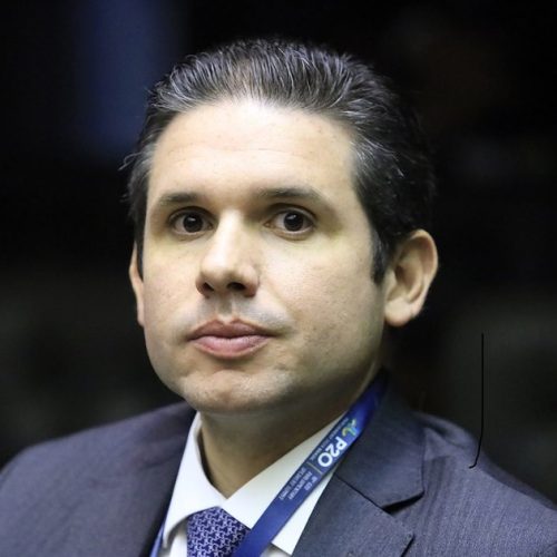 Palácio do Planalto desmente fala de Hugo Motta e mantém plano sobre fim da escala 6×1