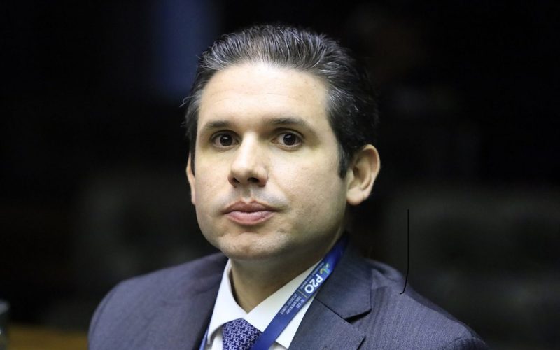 Palácio do Planalto desmente fala de Hugo Motta e mantém plano sobre fim da escala 6×1
