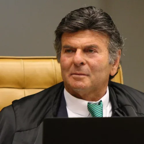 Fux vota por condenação de Braga Netto por abolição do Estado Democrático de Direito