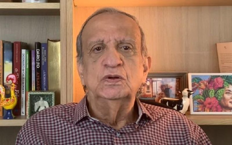 Ator Bemvindo Sequeira ironiza Bolsonaro em vídeo: “É só uma gripezinha”