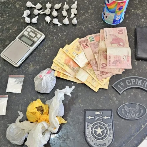 Denúncia anônima leva PM a prender traficante em área central de Boca da Mata