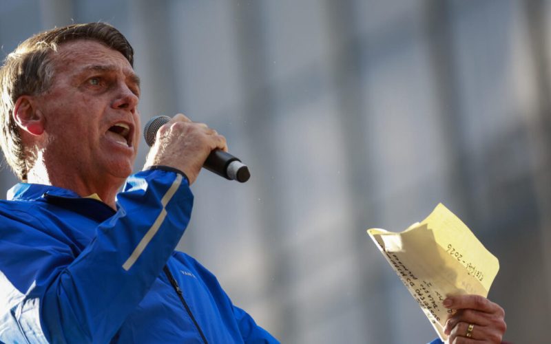 Bolsonaro pode ser preso preventivamente antes de ser julgado pela trama?