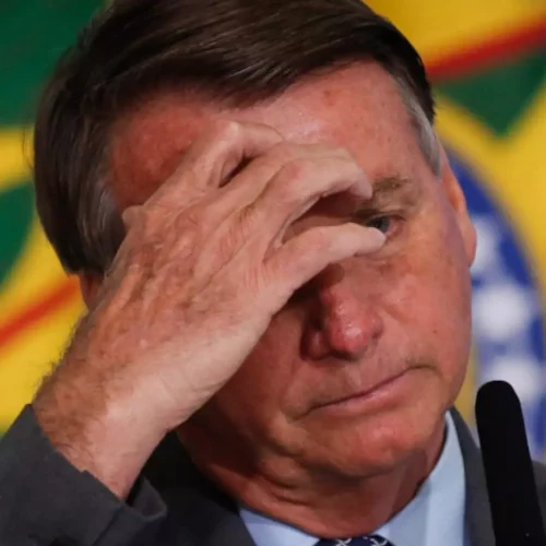 Aliados dizem que Bolsonaro aceitaria redução de pena com garantia de prisão domiciliar