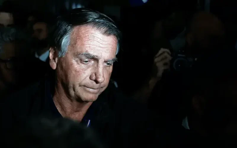 Políticos de direita em Alagoas criticam transferência de Bolsonaro para presídio da Papudinha; confira