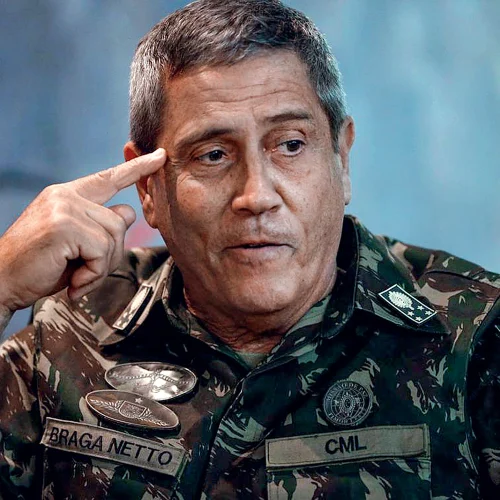 Ministro Moraes cita risco de fuga e mantém prisão de Braga Netto