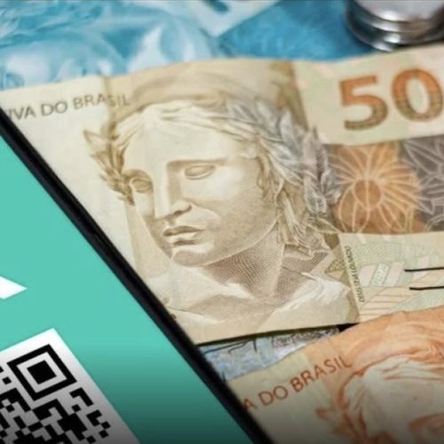 Pix responde por 54,7% das transações financeiras no Brasil, diz BC