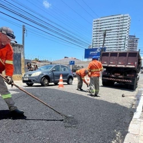 Operação Tapa-Buraco alcança cerca de 37 bairros por mês e reforça manutenção viária em Maceió