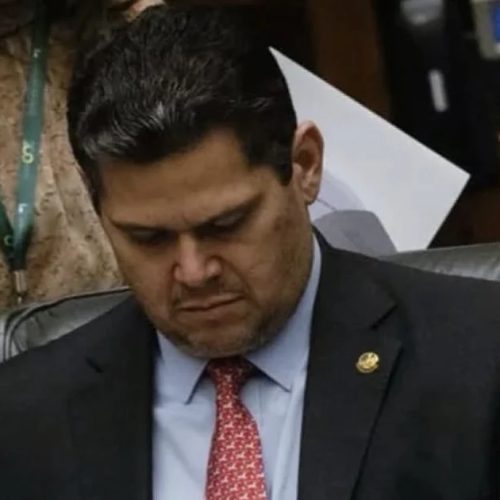 Querem CPMI do Master para fazer “palanque eleitoral”, diz Alcolumbre
