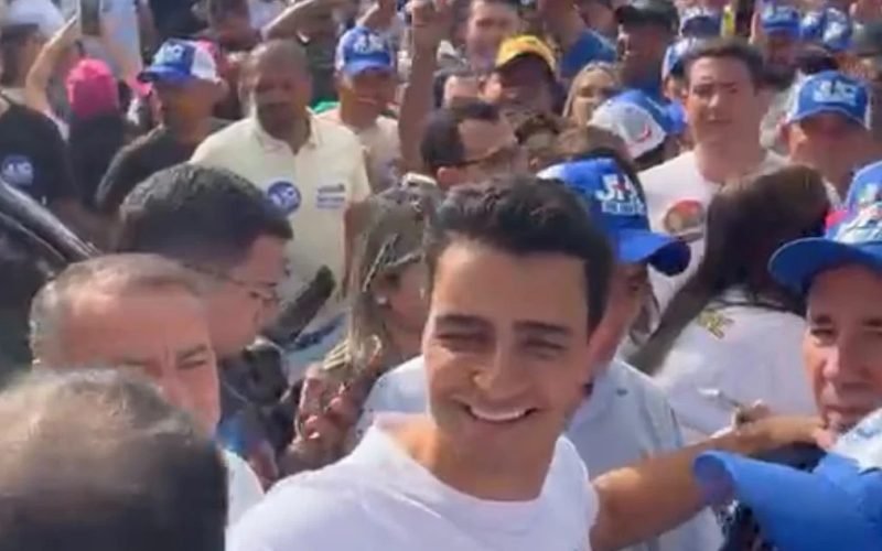 Força no Sertão: JHC é recebido por multidão em Jaramataia