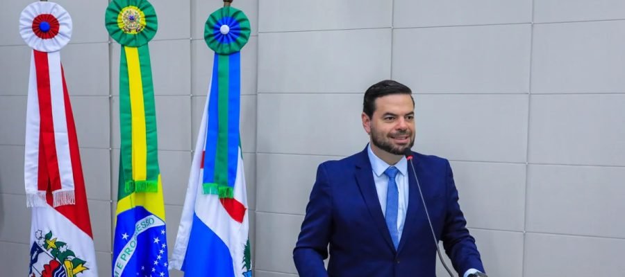 Chico Filho levará ao MP denúncias de cobrança indevida de taxa de esgoto em Maceió