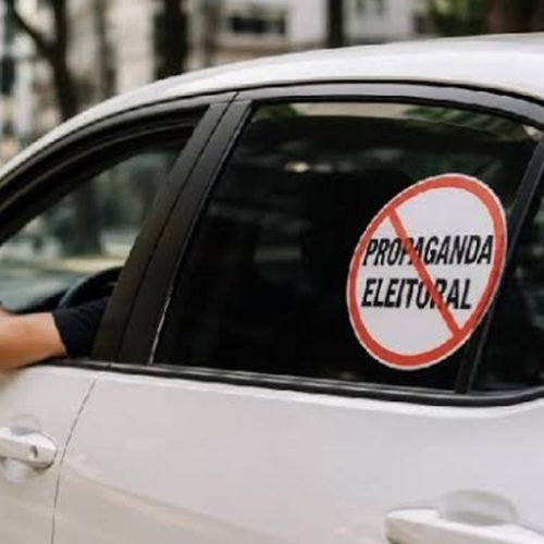 Vai adesivar o carro para campanha? Seguro pode ser afetado e exige aviso à seguradora