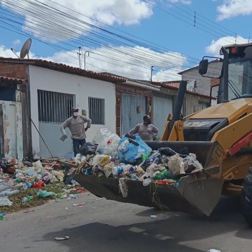Justiça determina internação compulsória de acumulador e limpeza de imóvel em Delmiro Gouveia