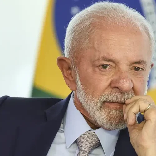 Estudante aprovado em 1° lugar na UFS chama Lula de “vovô” e declara: “Vai vencer a quarta vez”