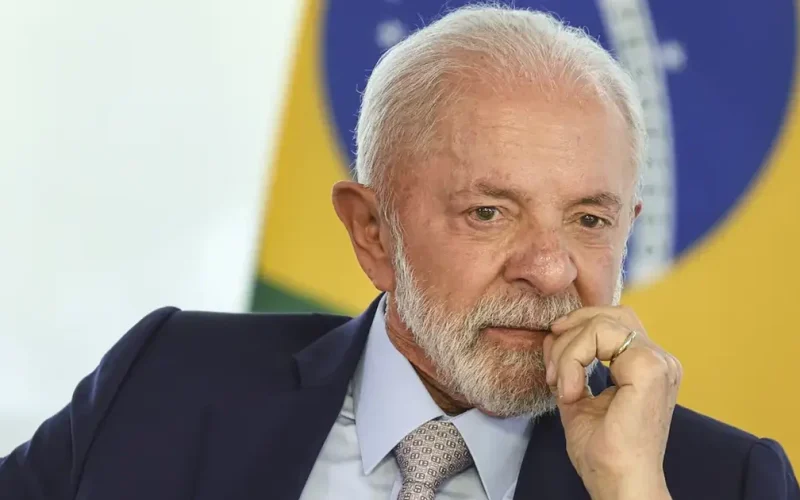 Estudante aprovado em 1° lugar na UFS chama Lula de “vovô” e declara: “Vai vencer a quarta vez”