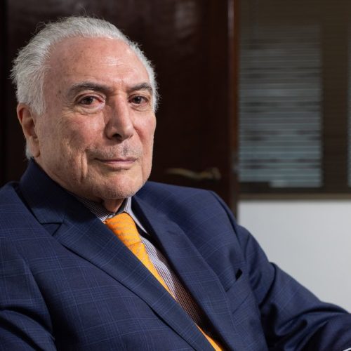 Temer reúne “manual de governo” e dá recados a presidenciáveis em documento de cem páginas