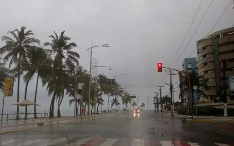 Alerta do Inmet prevê acumulado de chuva em Maceió e mais 36 cidades alagoanas