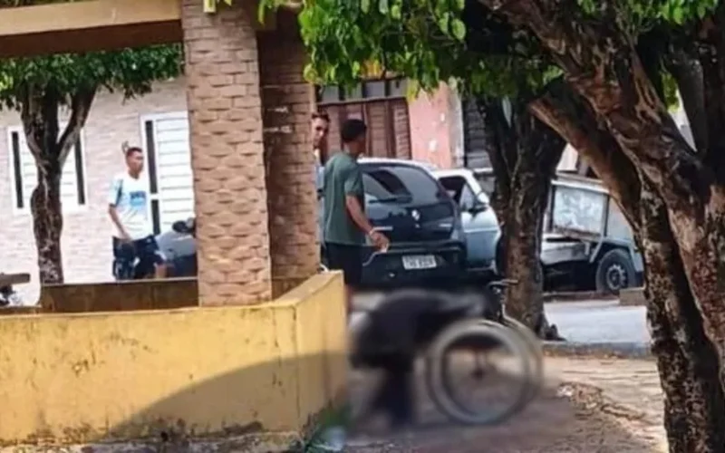 Cadeirante é morto a tiros em praça pública no Benedito Bentes, em Maceió