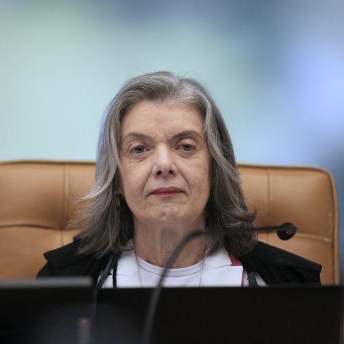 Eleição será “segura, tranquila e transparente”, promete Cármen Lúcia durante teste de segurança do TSE