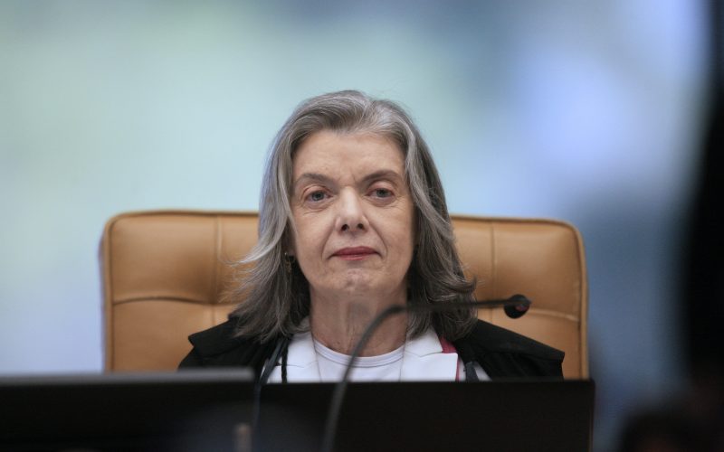 Eleição será “segura, tranquila e transparente”, promete Cármen Lúcia durante teste de segurança do TSE